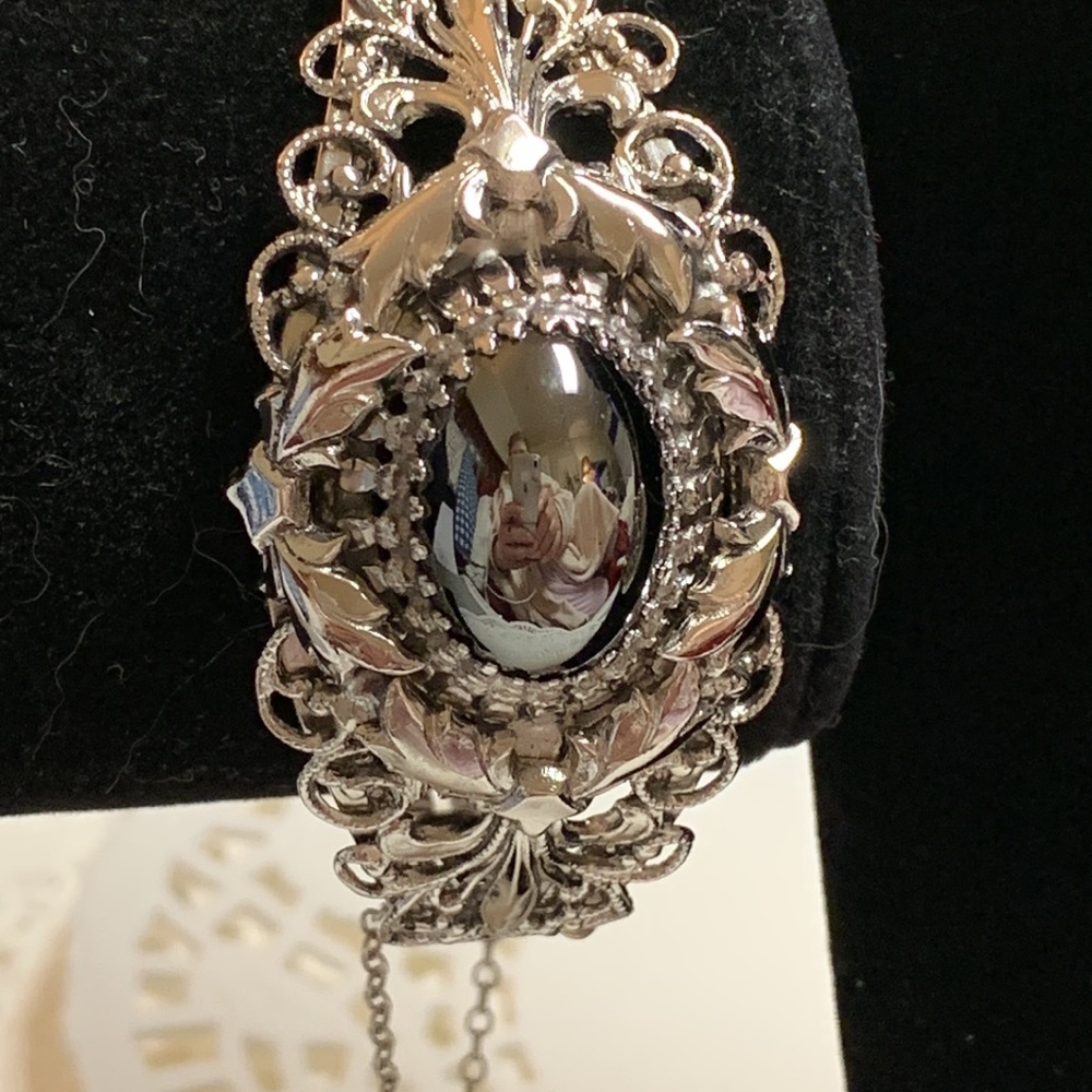 Whiting and Davis Vintage Locket bracelet earrings size Small to medium 2” 1/4” - Picture 3 of 13